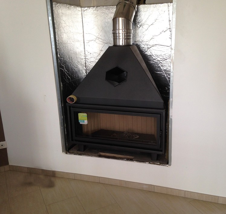 Installation d'un insert moderne en région parisienne